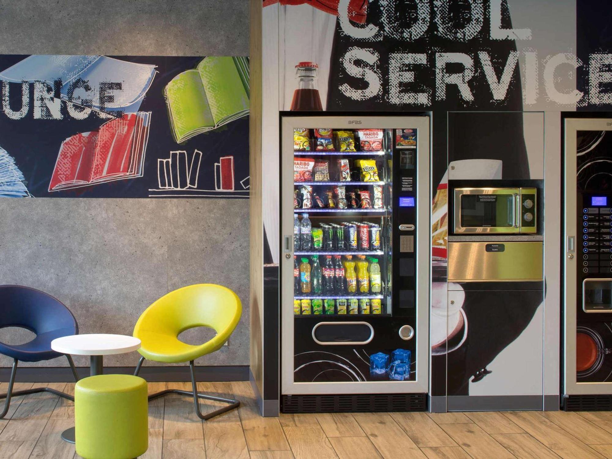 Ibis Budget Montceau Les Mines Exterior foto