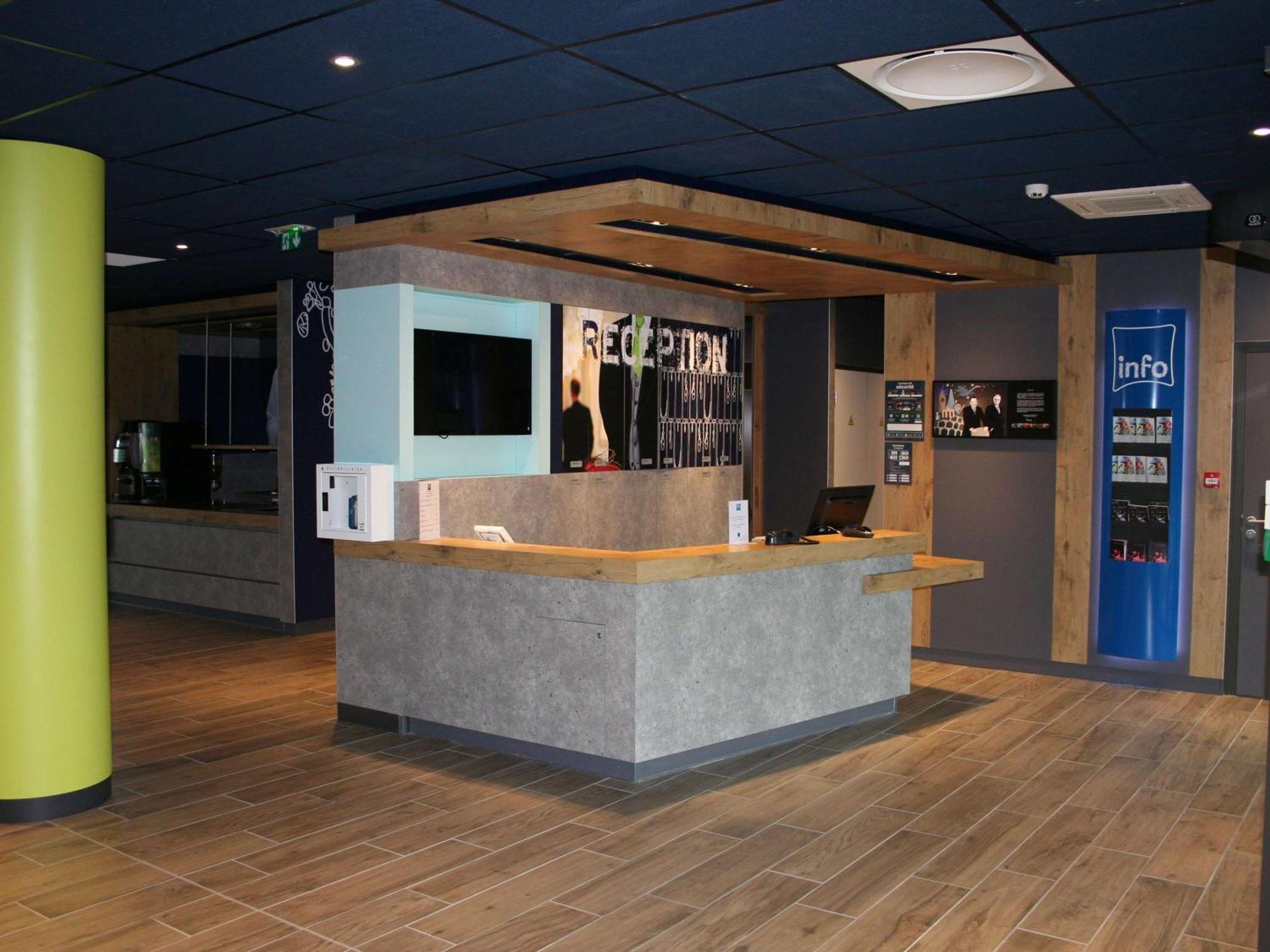 Ibis Budget Montceau Les Mines Exterior foto