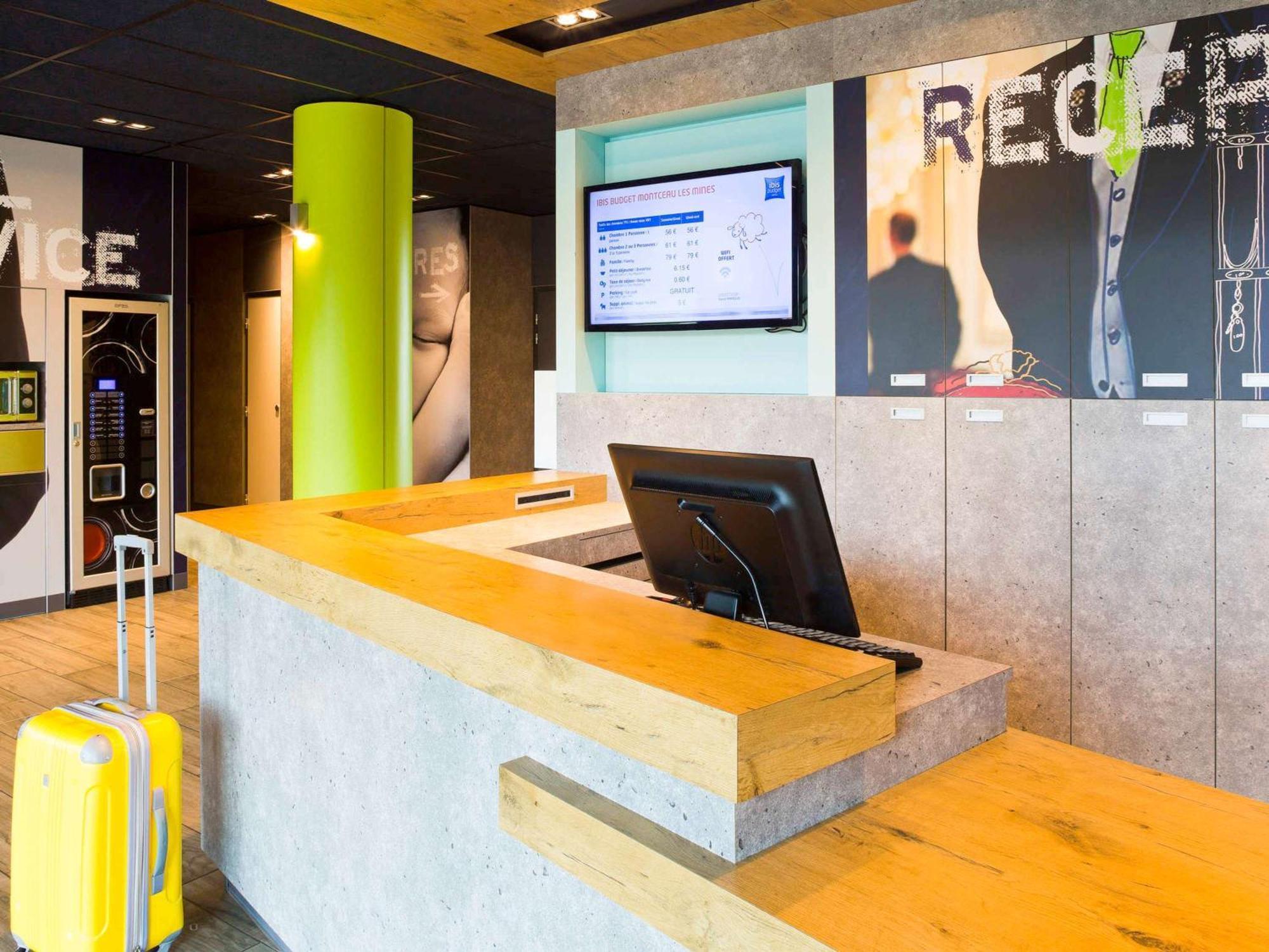 Ibis Budget Montceau Les Mines Exterior foto
